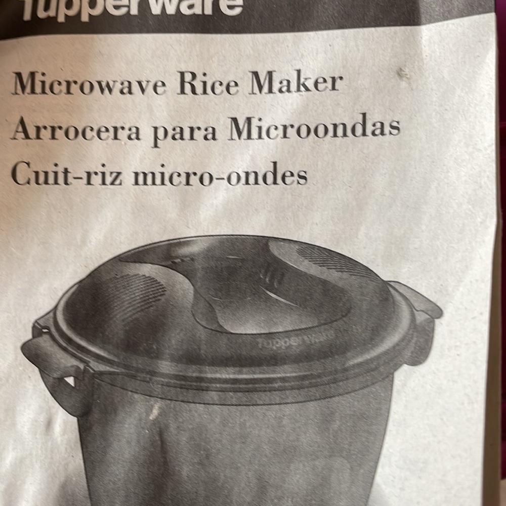 Tupperware - Picture 4 of 11